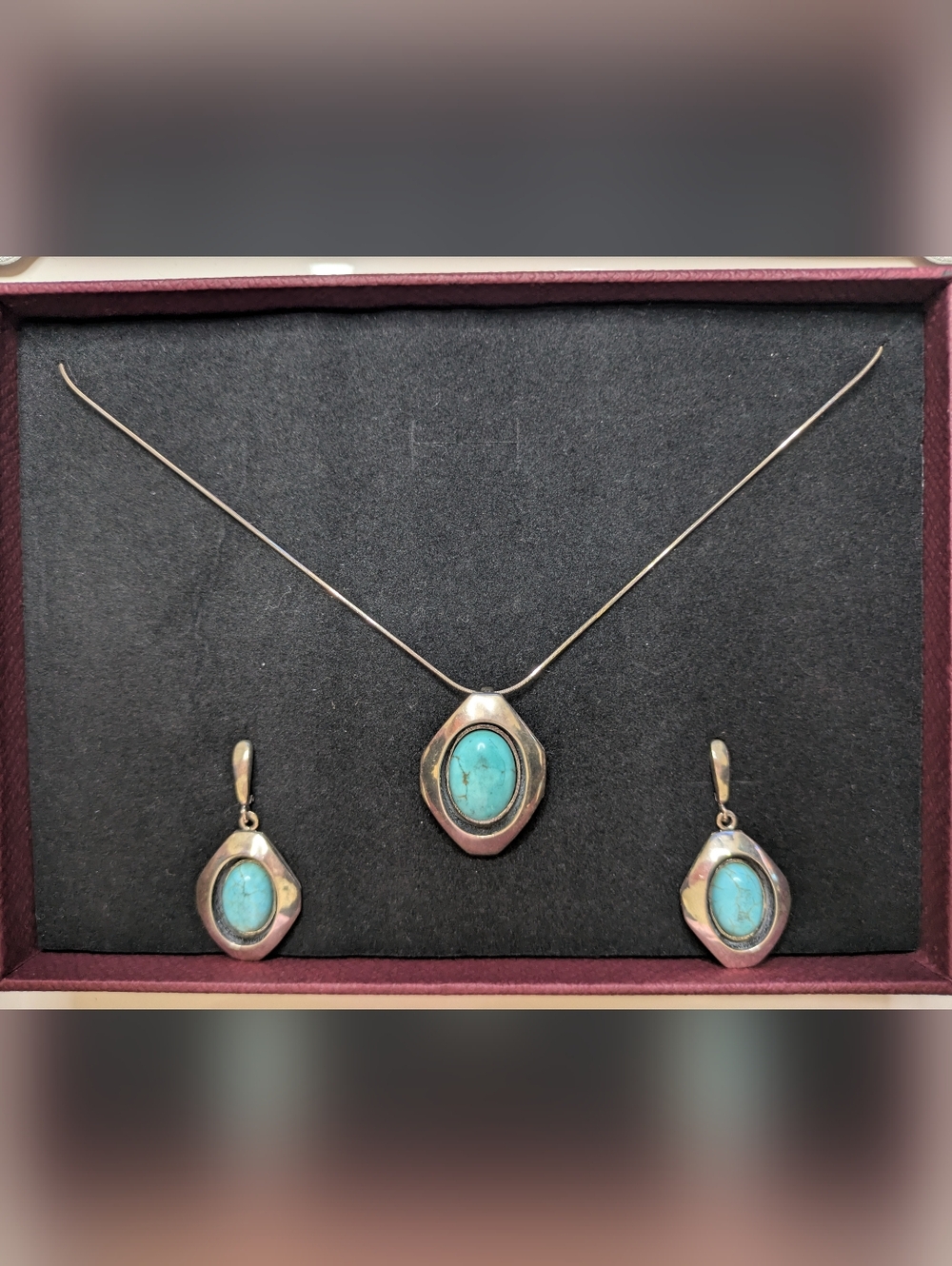 La'celet Jewelry Gallery Women's Sterling Silver Turquoise Necklace & Earrings